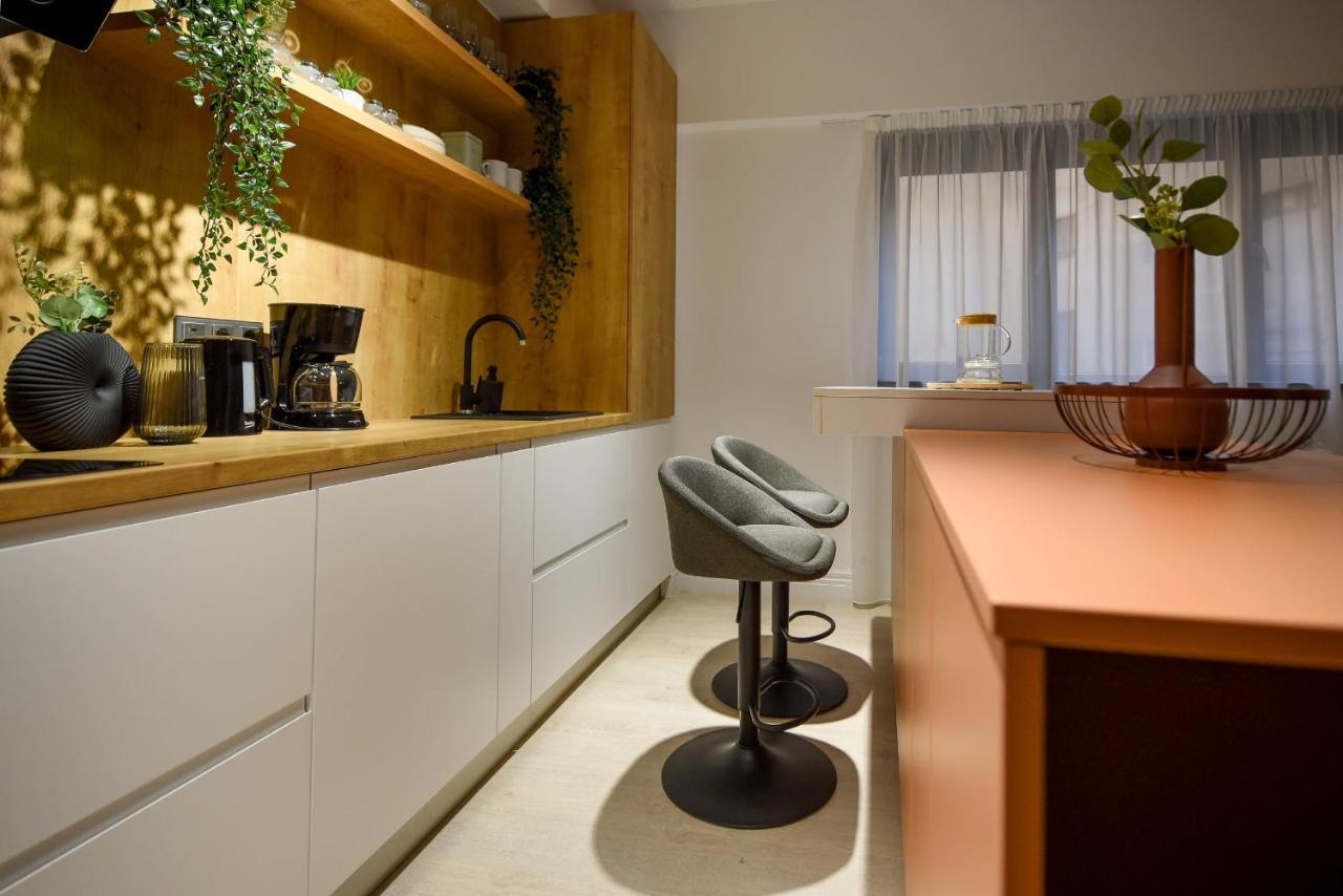 Modern Symphony - Stunning Apartment Bucharest