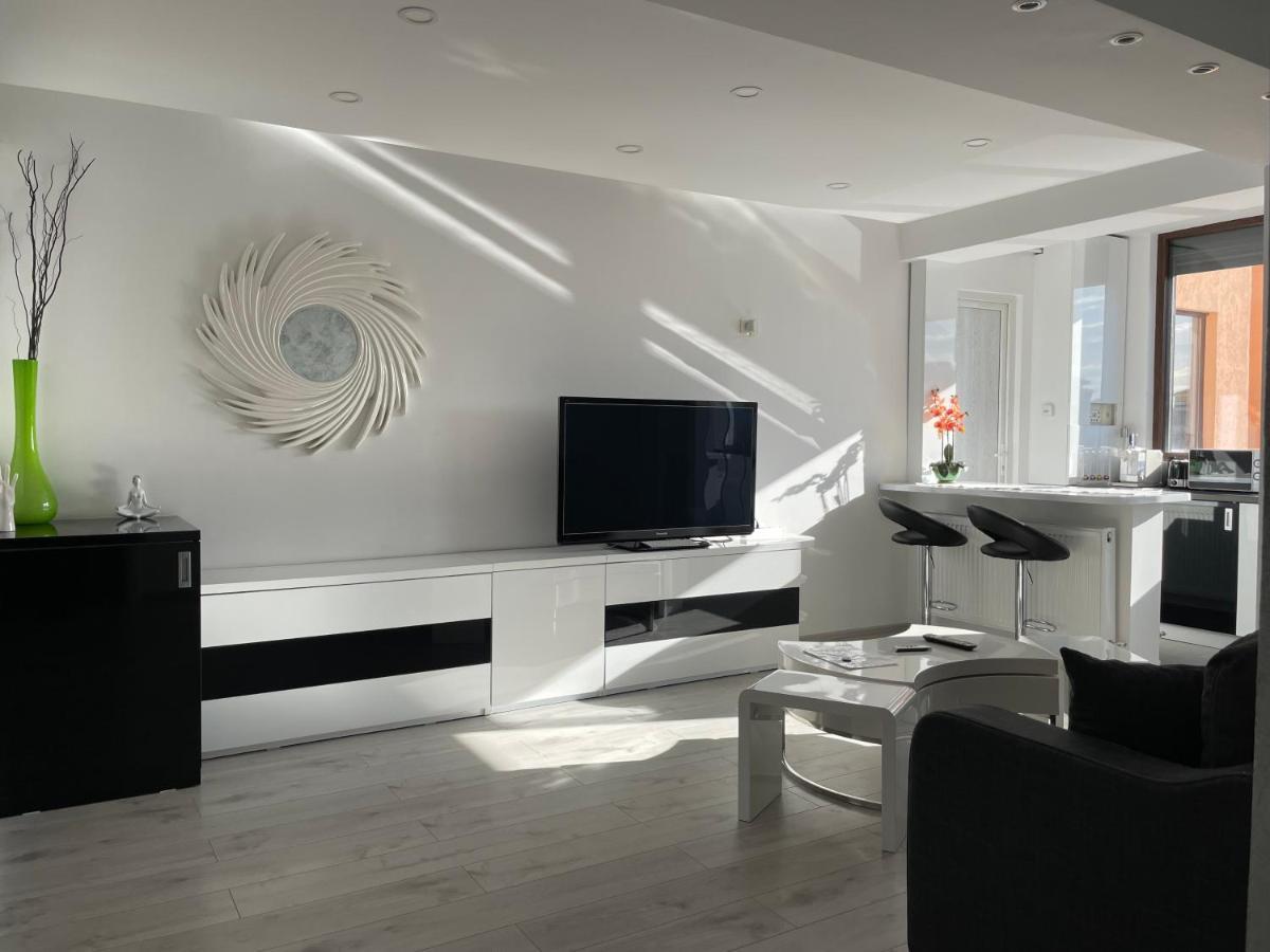 Apartment Luxury Two Militari M3 *