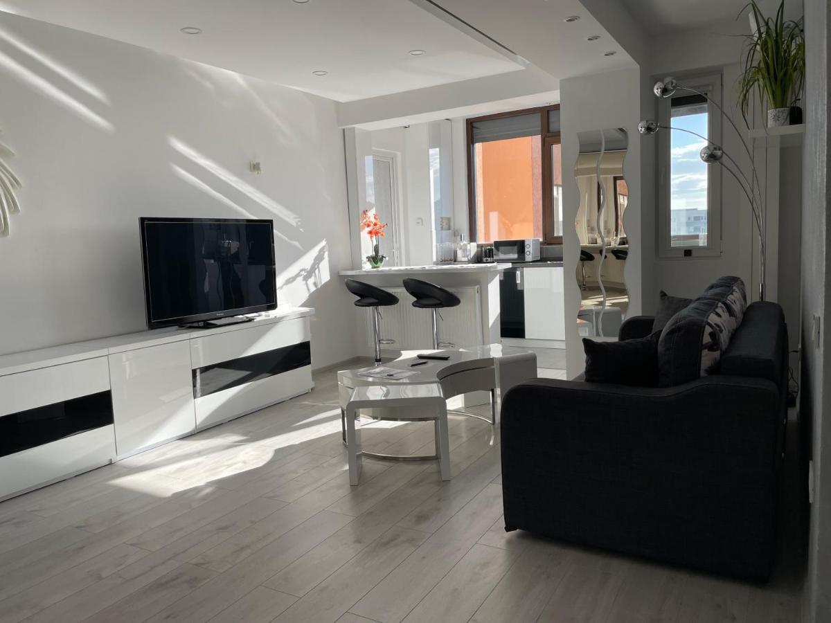 Luxury Two Militari M3 Apartment *