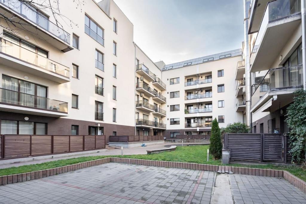 Vivando - Scandic Ap E - Parking Apartment Bucharest