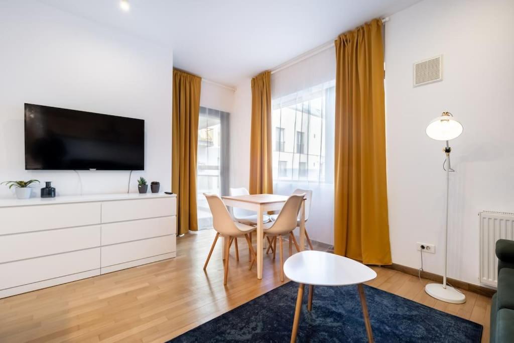 Vivando - Scandic Ap E - Parking Apartment *