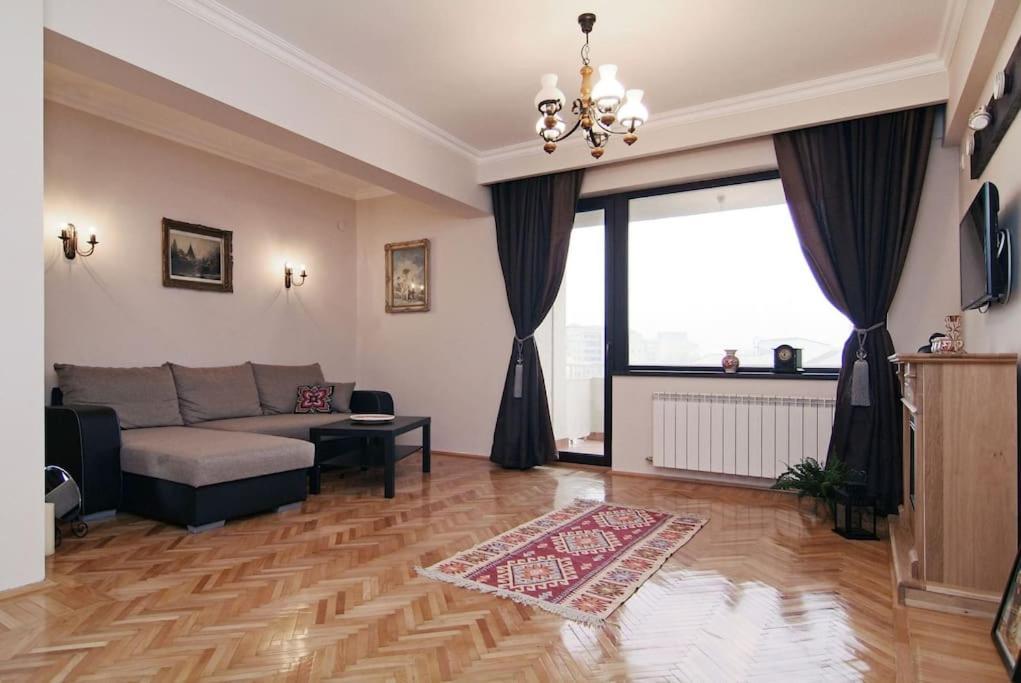 Apartment Istoric Center - Romanian Quiet
