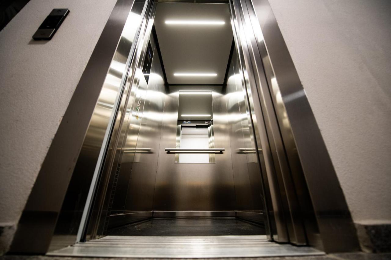 Smart Concept Living Plaza Apartment Bucharest
