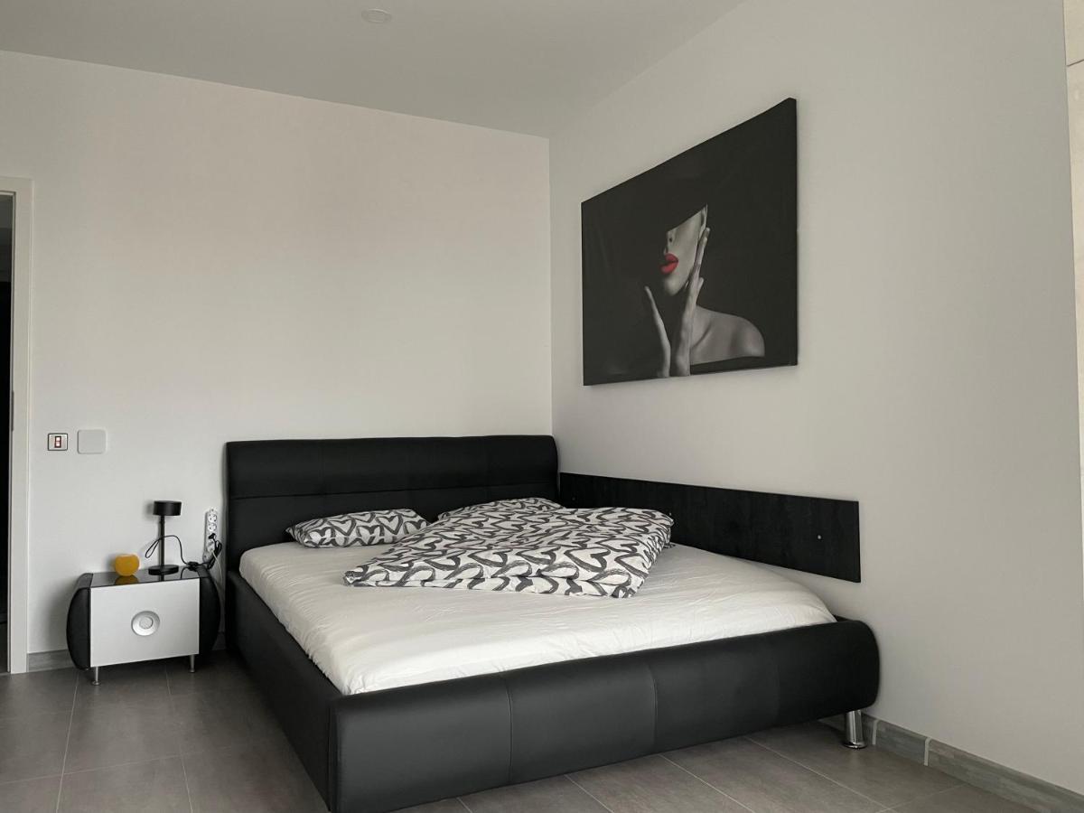 Beautiful Penthouse Lakeview W18 * Bucareste