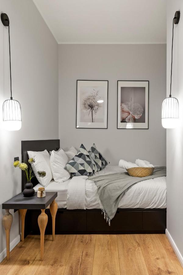Tova Pearl Ultracentral - Romana Square Subway * Bucareste