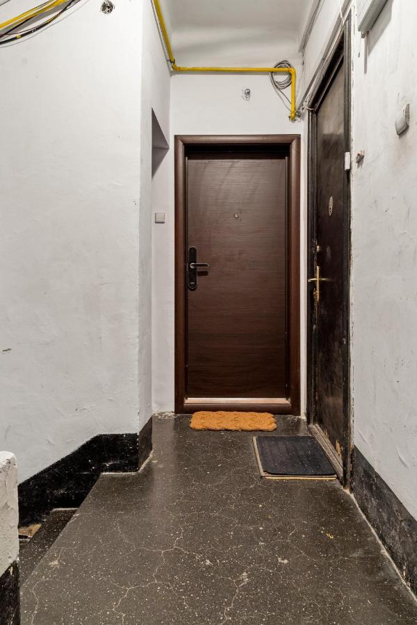 Tova Pearl Ultracentral - Romana Square Subway * Bucareste