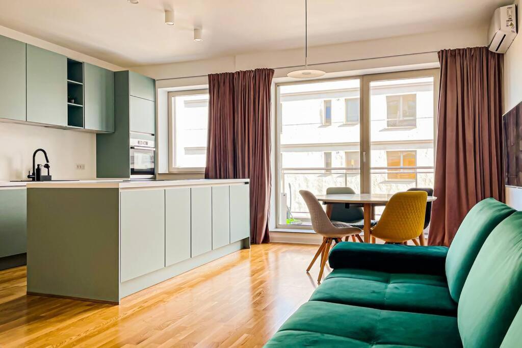 Luxury In Luxuria