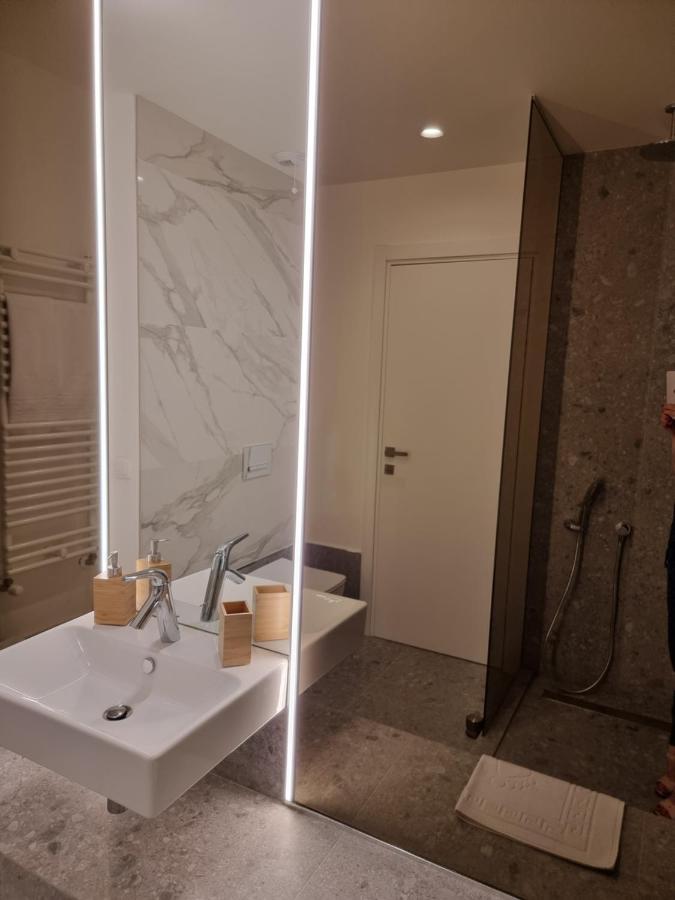 Creative & Luxury New Of Apartment