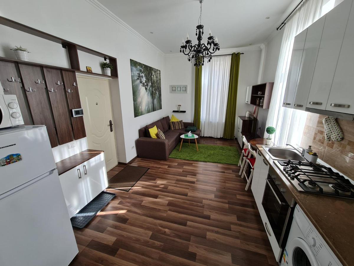 Apartment Downtown - Cal1 *