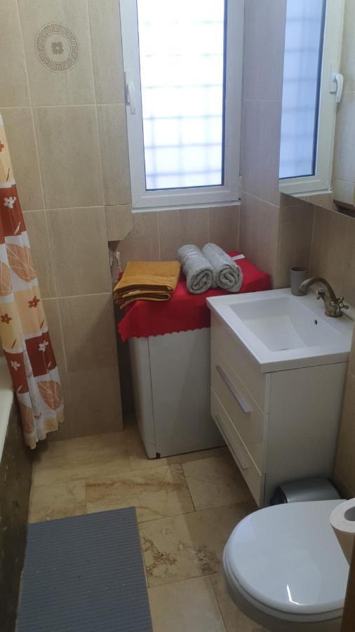 One Flat Apartment
