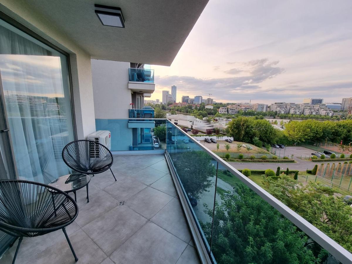 New Style White Modern Apartment *