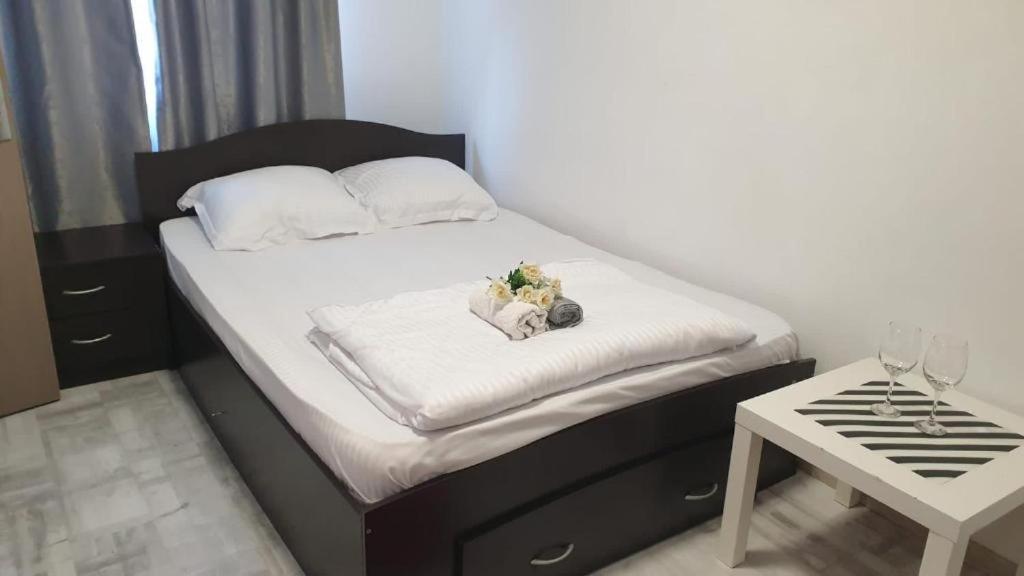 Center - Small&cozy
