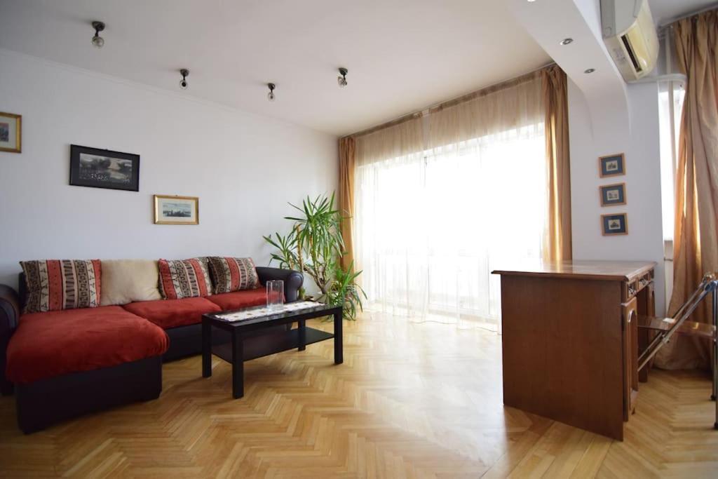 Square - Km 0 Apartment