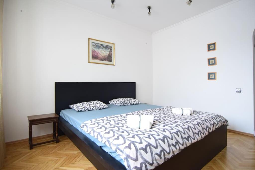 Square - Km 0 Apartment *