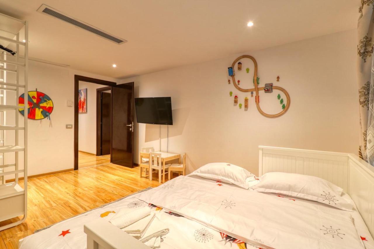 Luxurious 3 Bedroom In Herastrau Apartament Bucureşti
