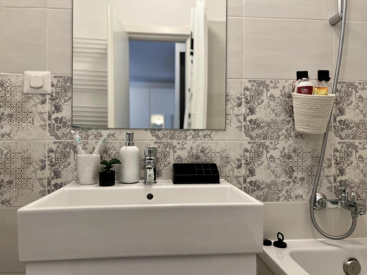 Apartament Studio Bucureşti