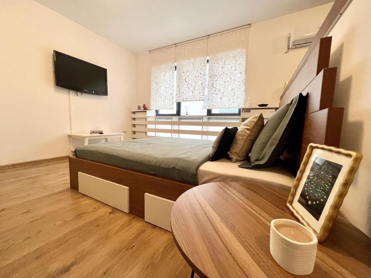 Apartament Studio Bucureşti