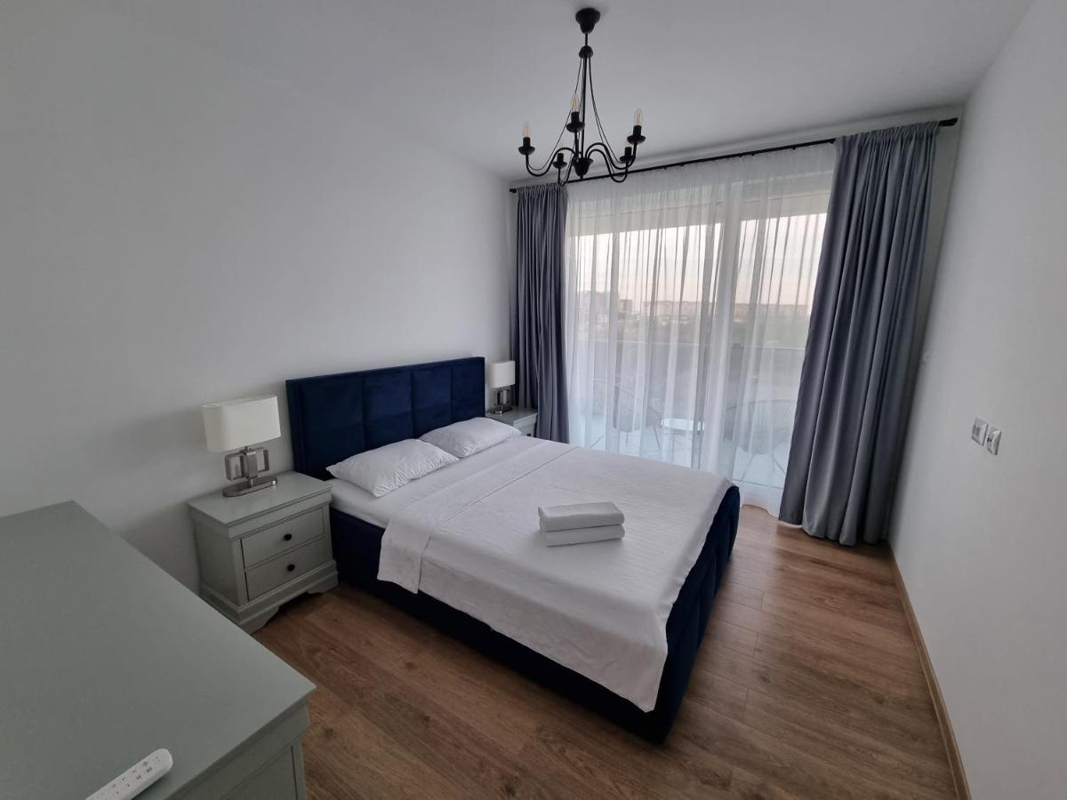 New Style White Modern Apartment