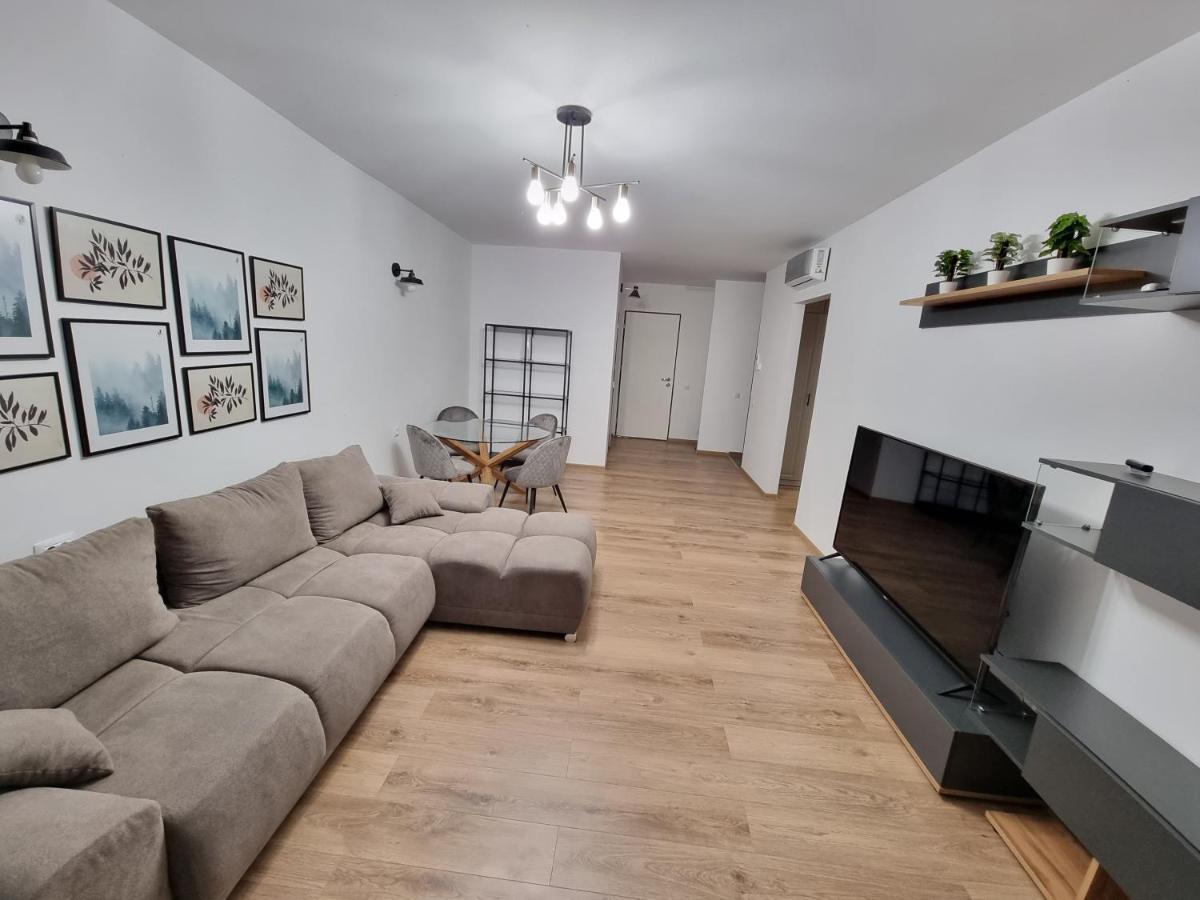 New Style White Modern Apartment *