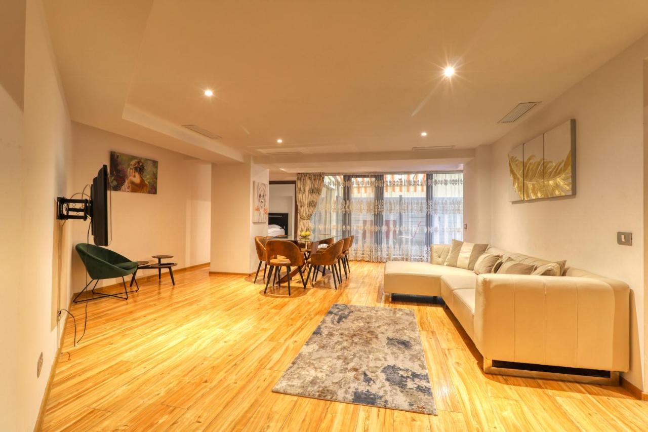 Luxurious 3 Bedroom In Herastrau Bucureşti