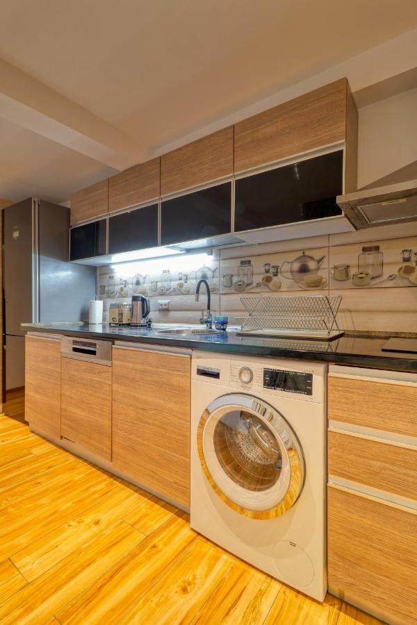 Luxurious 3 Bedroom In Herastrau Apartment *