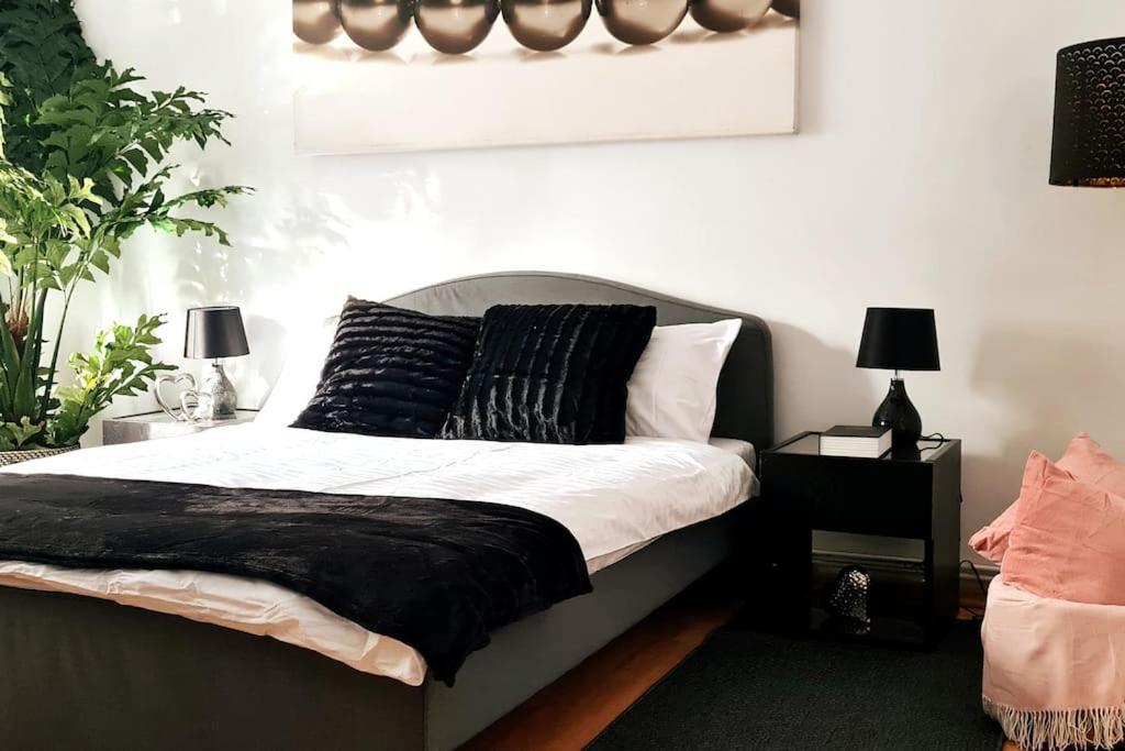 Apartament Magnolia 2bdr Apt Piata Romana- Piata Victoriei Bucureşti