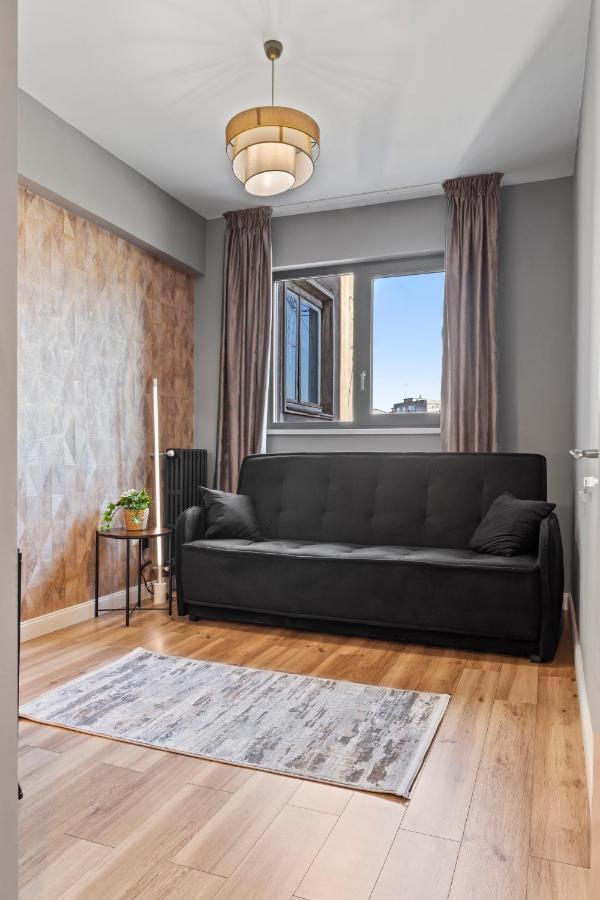 Contemporan By Art * Bucharest