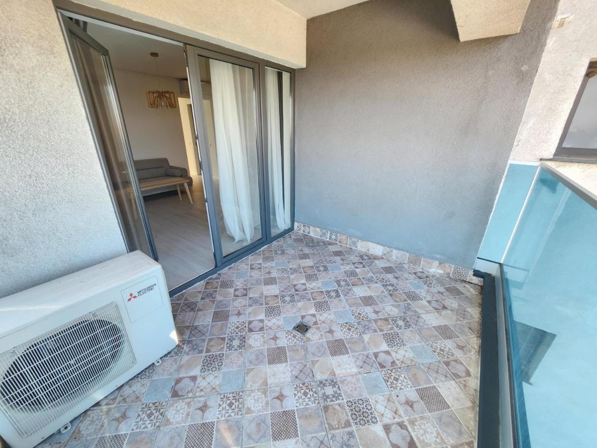 Business And Family Luxury In Floreasca On Apartment Bucharest
