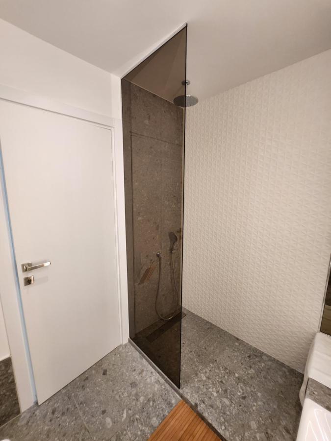 Creative & Luxury New Of Apartment Bucharest