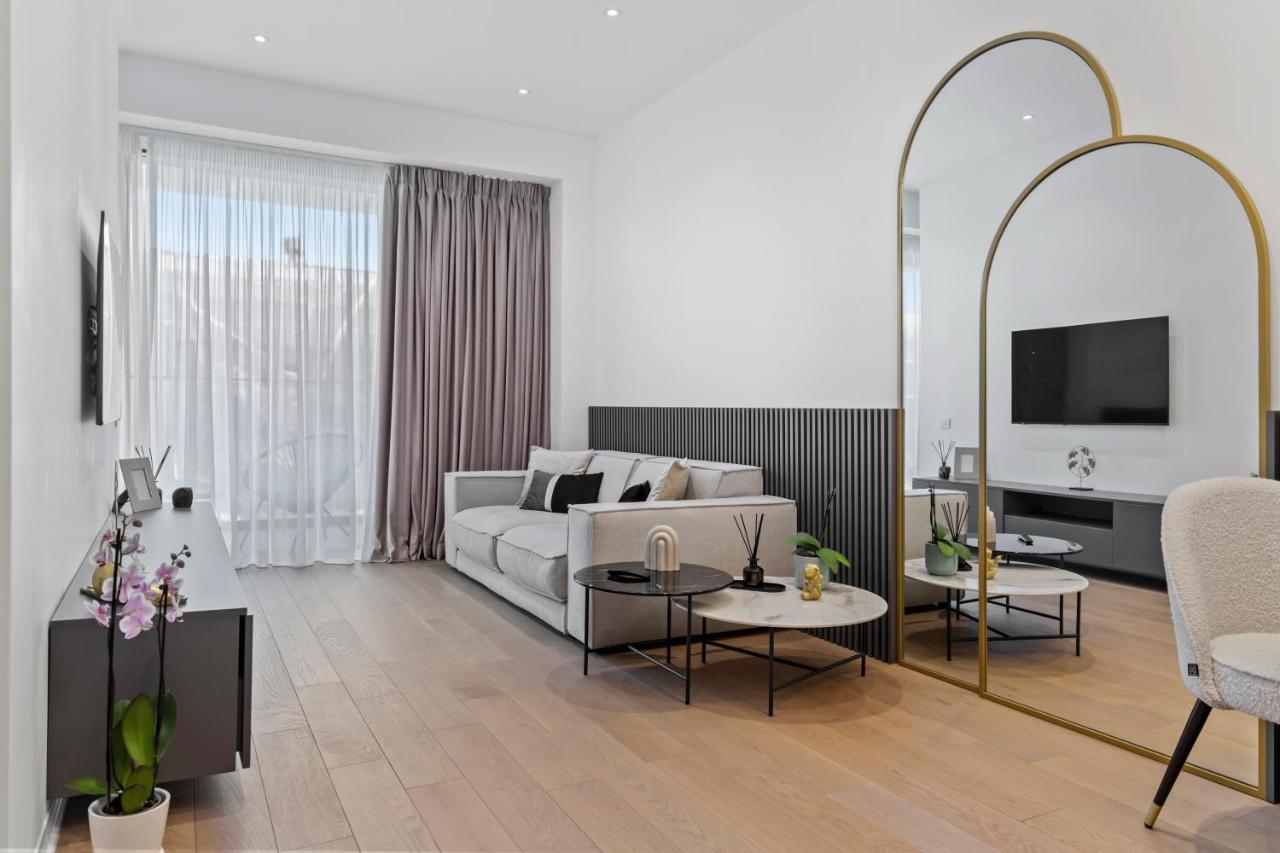 Apartment One Luxury *