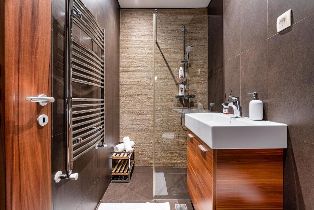 Victoria Secret - Central With View Apartment Bucharest