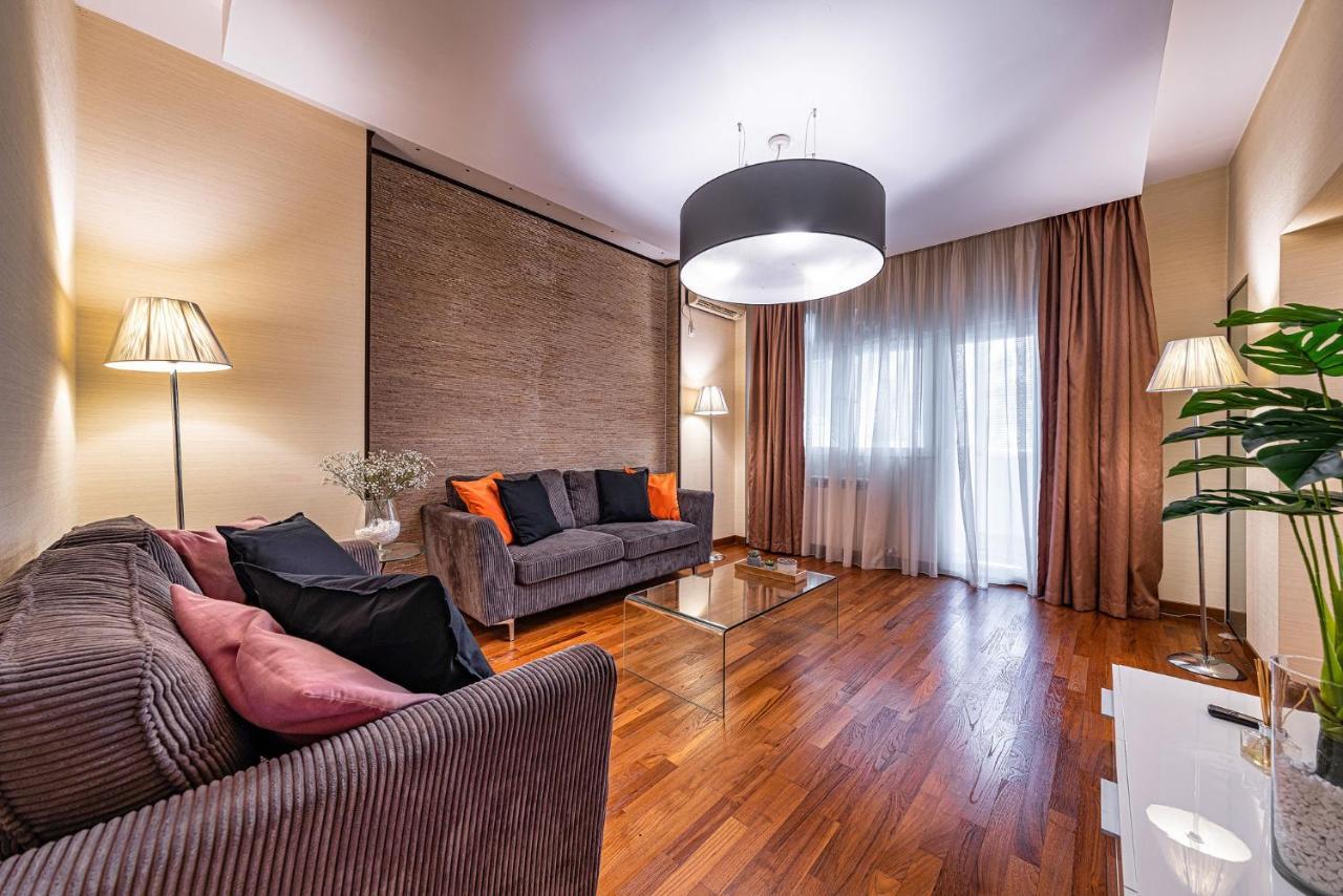 Victoria Secret - Central With View Apartment *