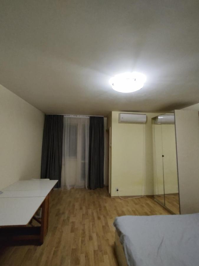 Apartment Bedroom In The Centre Nearby Metro Station