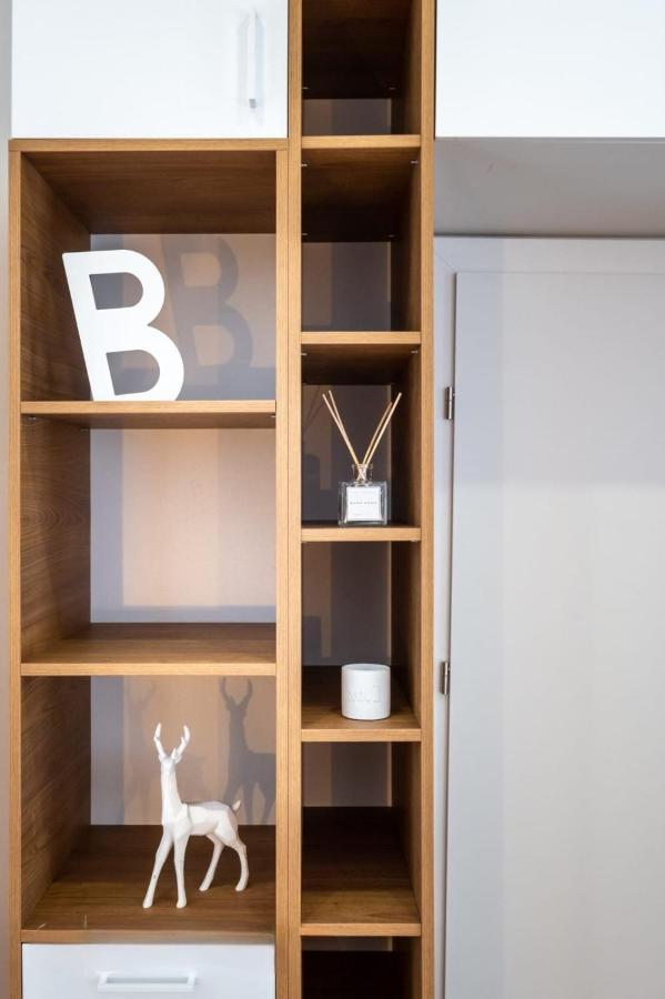 Cozy Cheerful In Center Apartment *