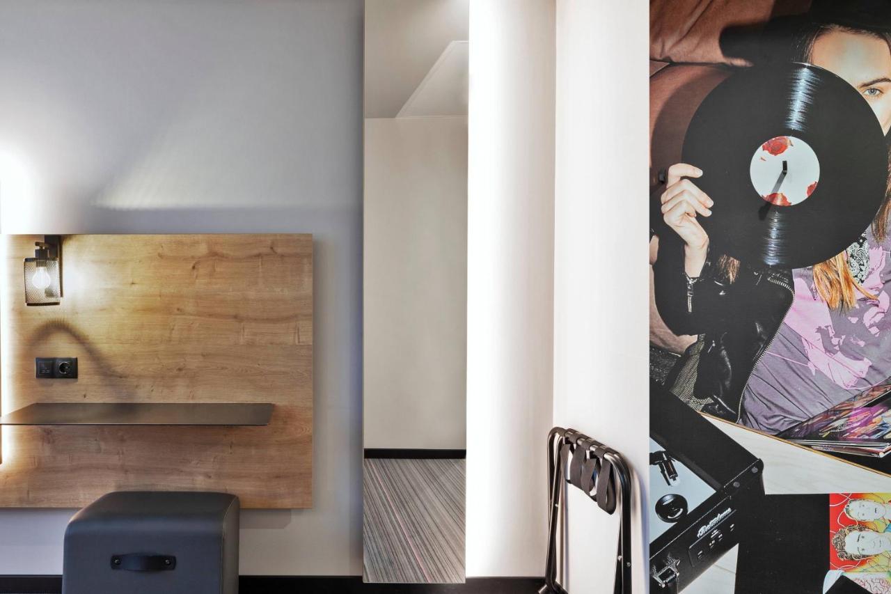 Moxy Old Town 3* Bucharest