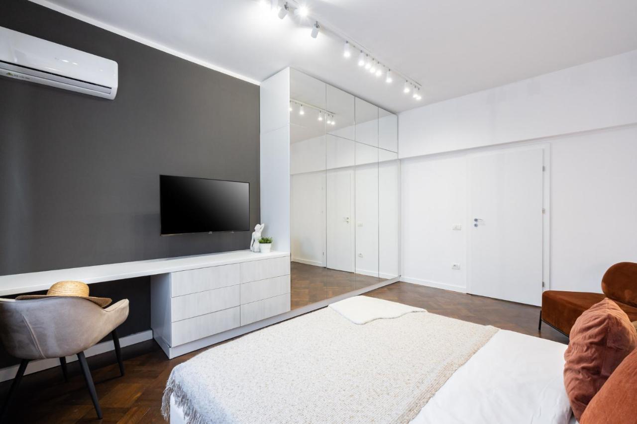 Elegant Two Bedrooms Bucureşti