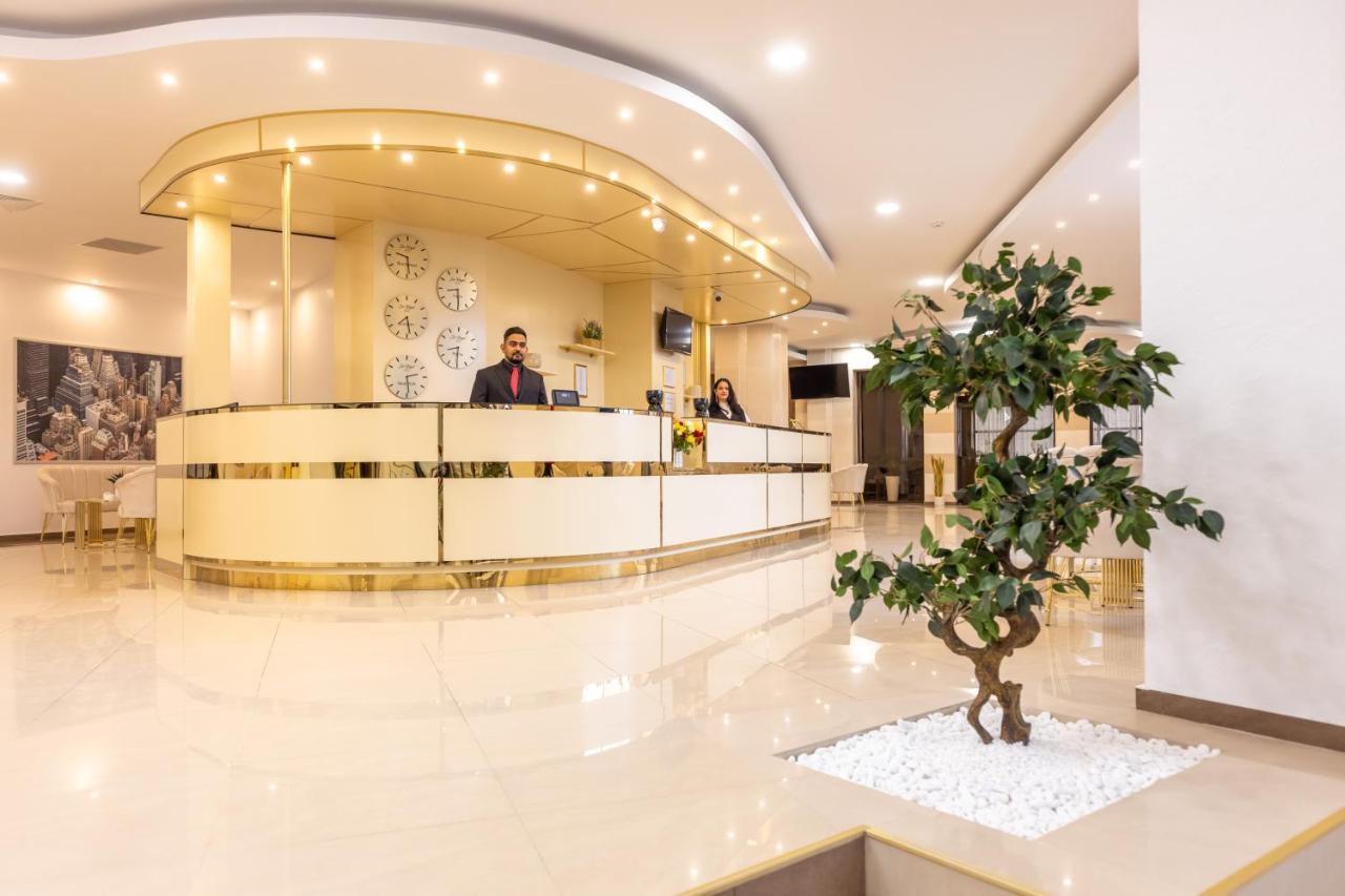 Sir Royal Hotel