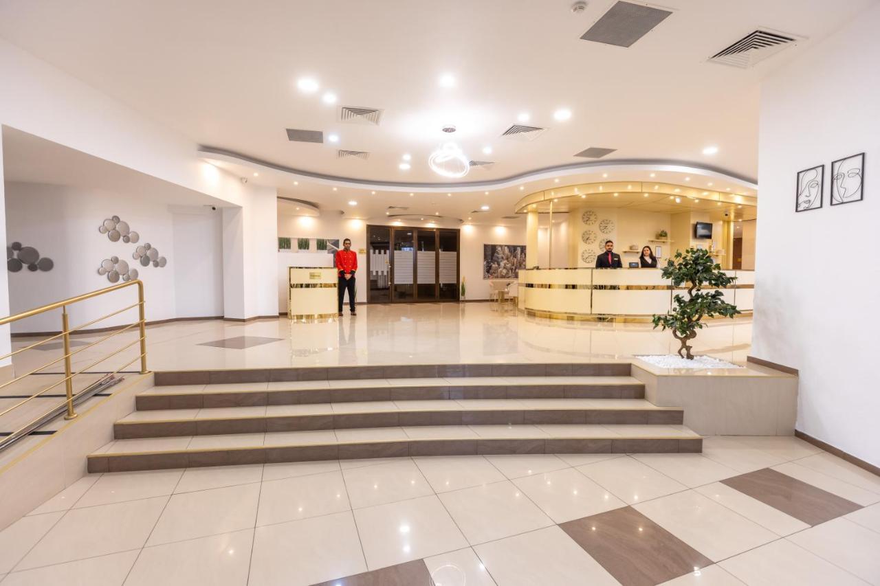 Sir Royal Hotel