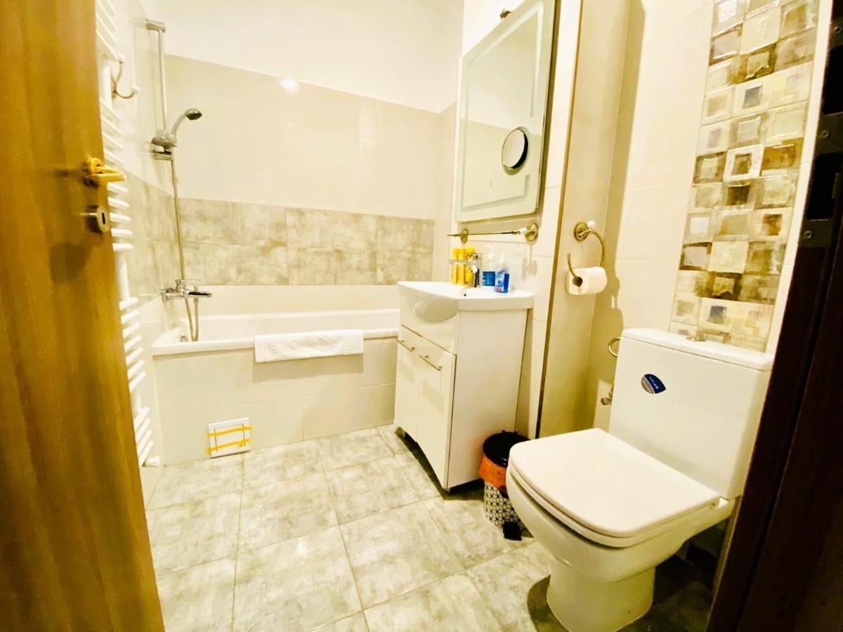 Apartament Plaza