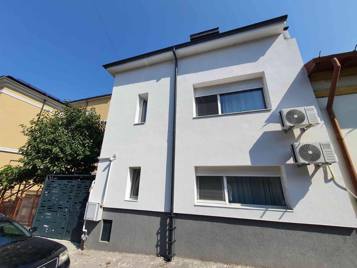 Apartament Modern Studio Park Carol Unirii - Lam1 *