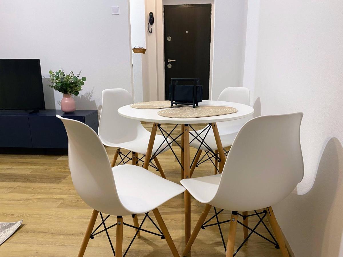 Cozy North Railway St - 4 Min Walk Apartament *