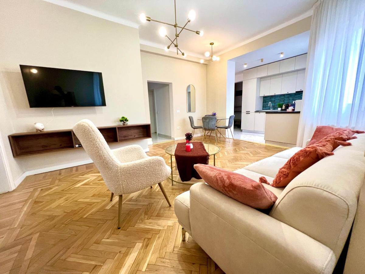 Old Town Bucharest, Luxury 2 Bedrooms * Bucureşti