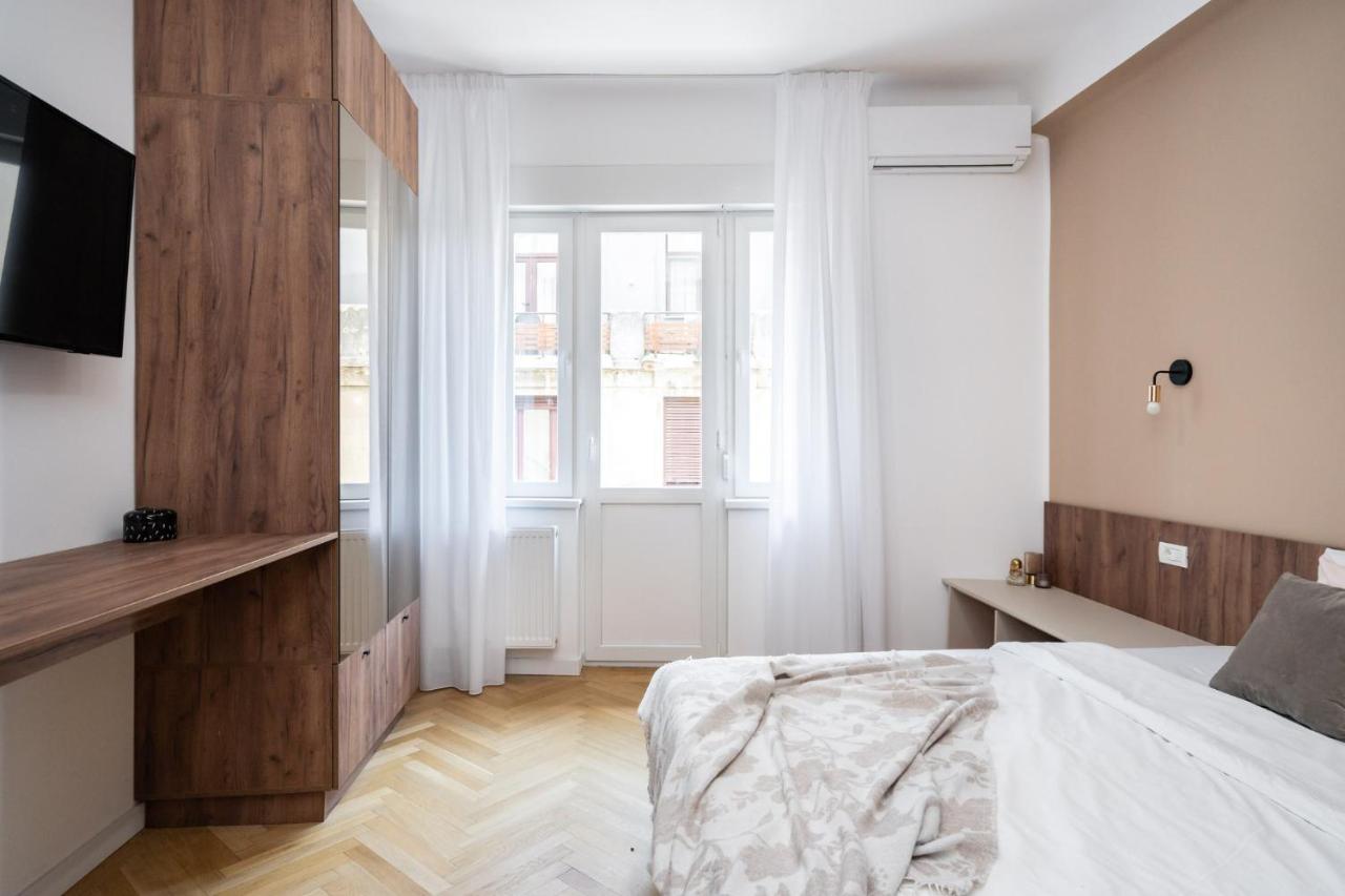 Old Town Bucharest, Luxury 2 Bedrooms * Bucureşti