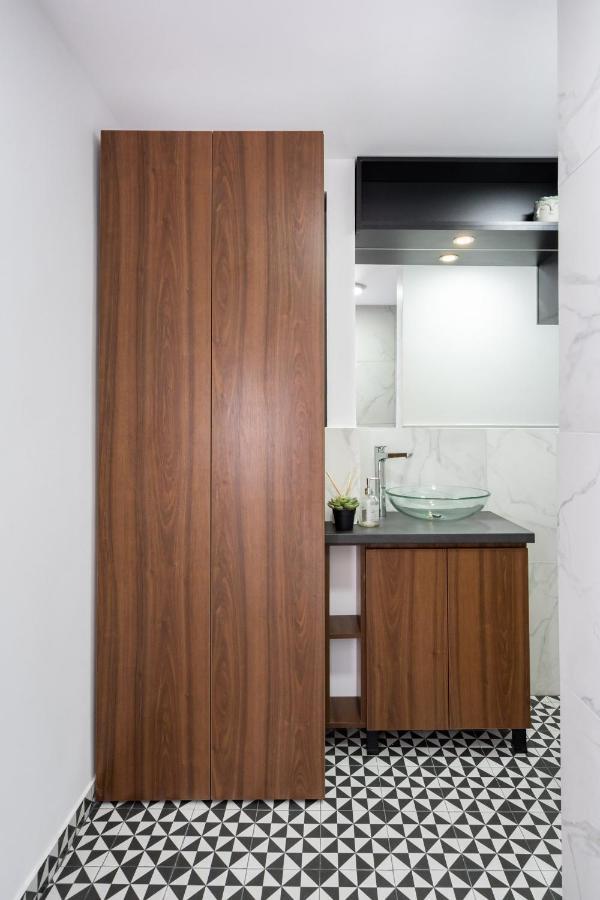 Elegant Two Bedrooms Apartament *