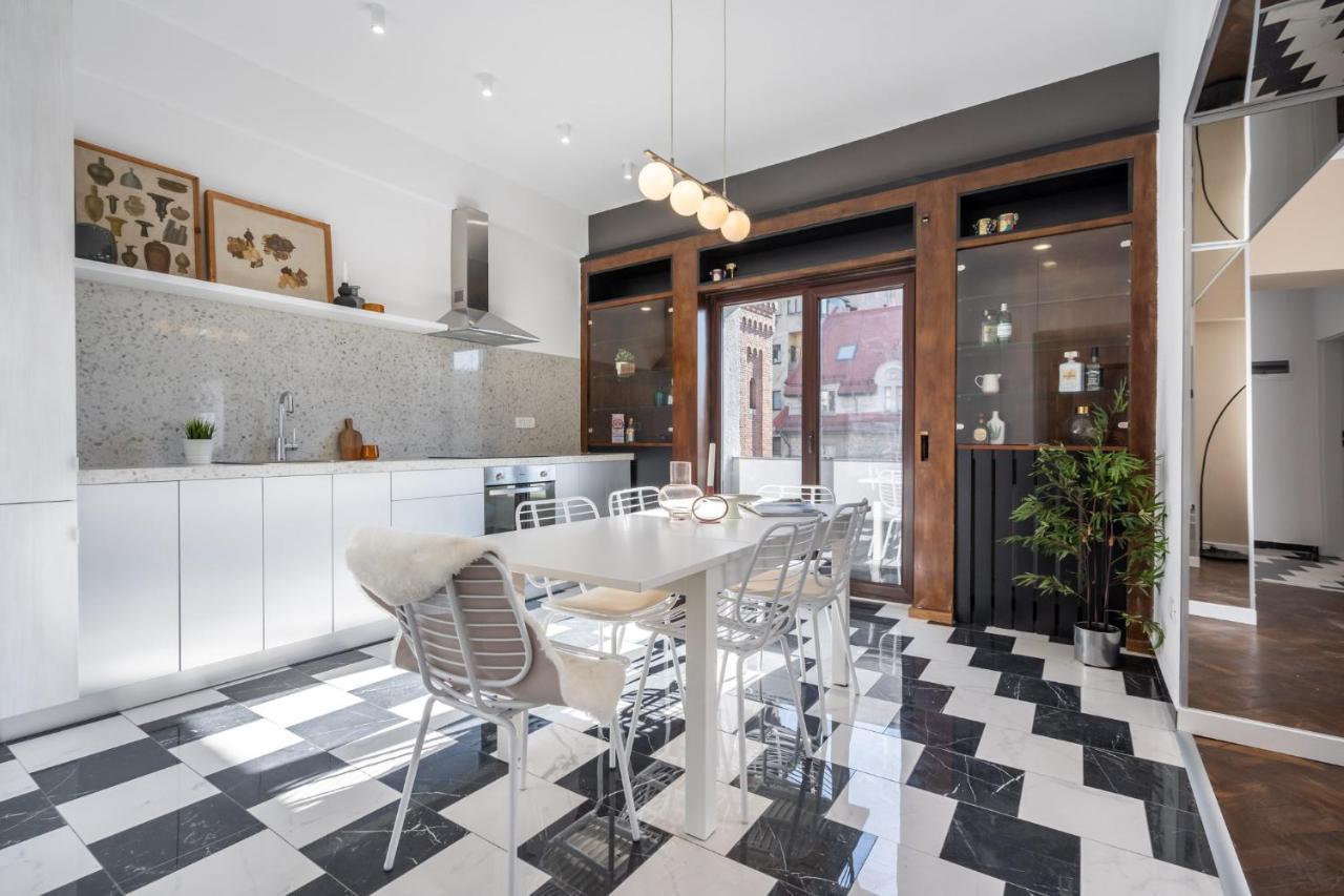 Apartment Elegant Two Bedrooms