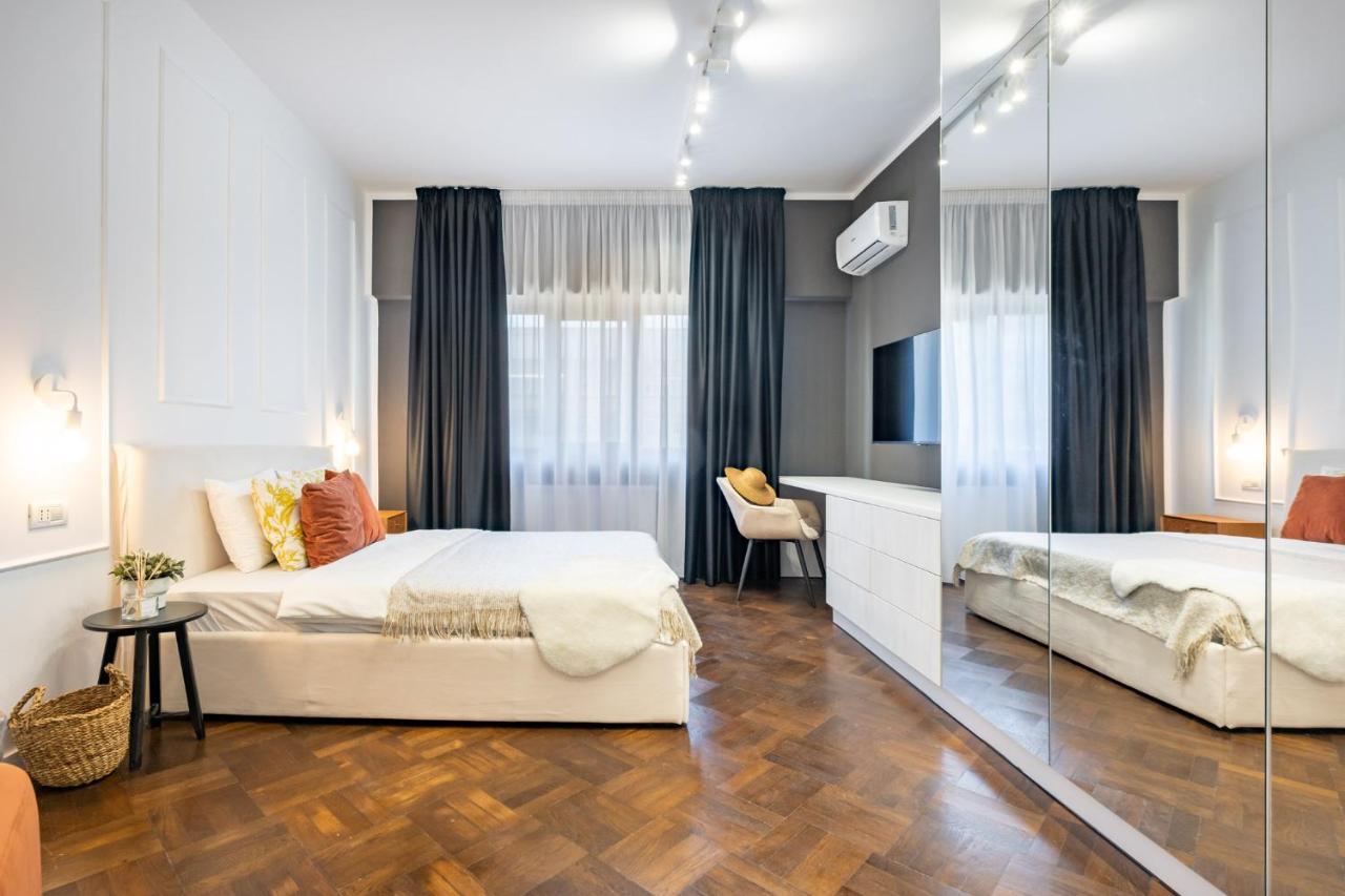 Elegant Two Bedrooms Bucharest