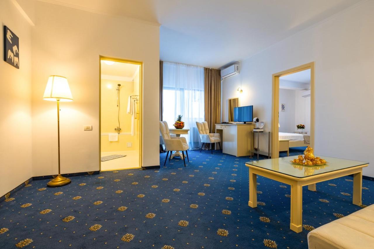 Sir Royal Hotel