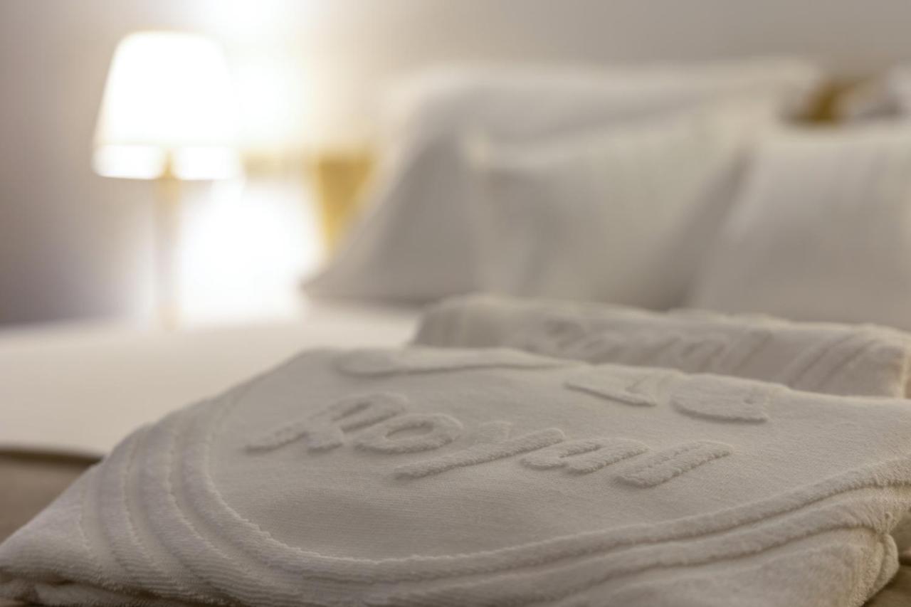 Sir Royal Hotel