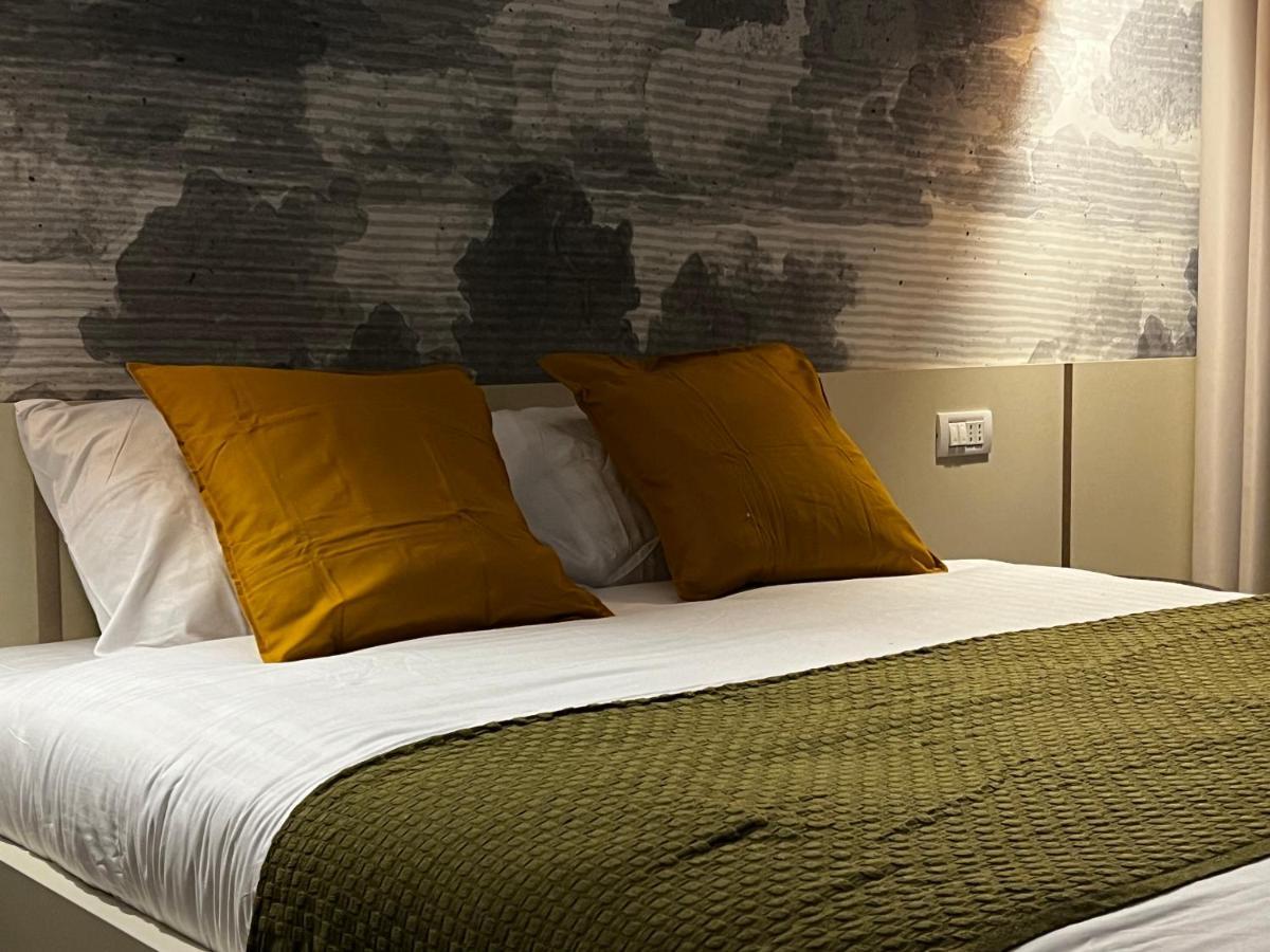 Four Bedroom Apartment, Old Town Bucharest