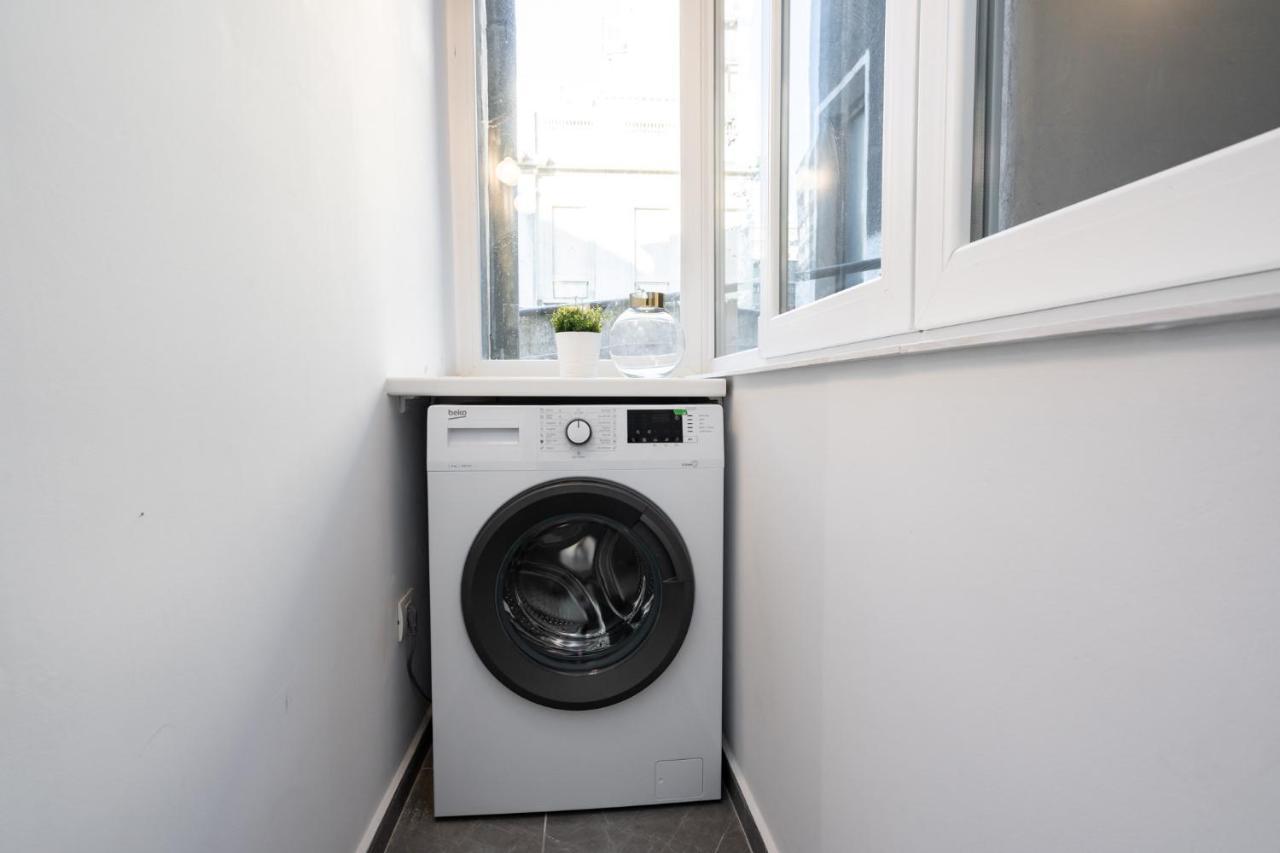 Four Bedroom Apartment, Old Town